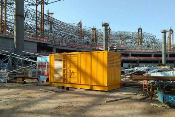 通许发电机出租如何判断空气滤清器是否需要更换？
